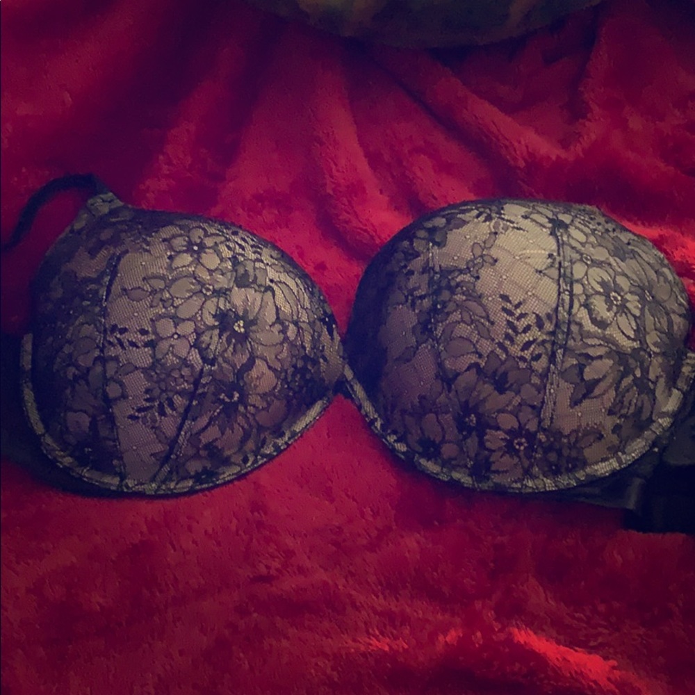 Victoia secret black very sexy push up bra